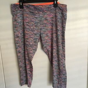 Yoga pants with waistband